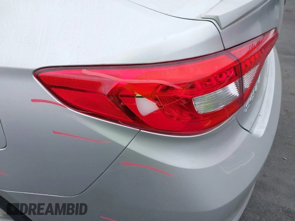 2015 Hyundai Sonata Limited with VIN 5NPE34AF0FH035785, listed as a IAAI auction lot 42082394 with 151,370 mi miles and . Bid and sale history available at DreamBid. Image 6.