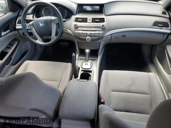 2011 Honda Accord LX z VIN 1HGCP2F34BA014343, wystawiony jako Copart lot #56515995 z przebiegiem 136 354 mil mil oraz Szkoda całkowita • Salvage title. Historia ofert i sprzedaży dostępna na DreamBid. Obrazek 8.