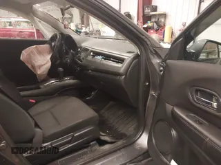 2018 Honda HR-V LX with VIN 3CZRU6H35JM704037, listed as a IAAI auction lot 41574796 with 140,671 mi miles. Bid and sale history available at carsss.com. Image 5.