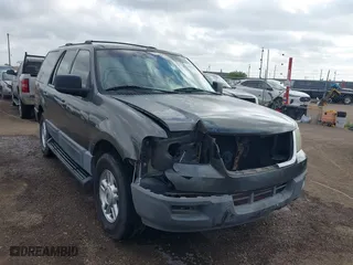 2004 Ford Expedition Special Service with VIN 1FMRU15W44LB49378, listed as a IAAI auction lot 42025232 with 197,811 mi miles. Bid and sale history available at carsss.com. Image 6.