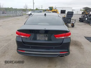 2018 Kia Optima EX z VIN 5XXGU4L39JG237859, wystawiony jako IAAI lot #42050417 z przebiegiem 89 066 mil mil oraz . Historia ofert i sprzedaży dostępna na DreamBid. Obrazek 17.