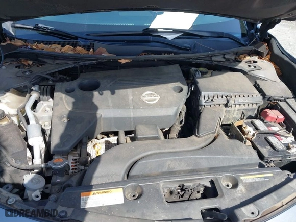 2015 Nissan Altima 2.5 S with VIN 1N4AL3AP8FC221965, listed as a IAAI auction lot 41727656 with 190,175 mi miles. Bid and sale history available at carsss.com. Image 10.