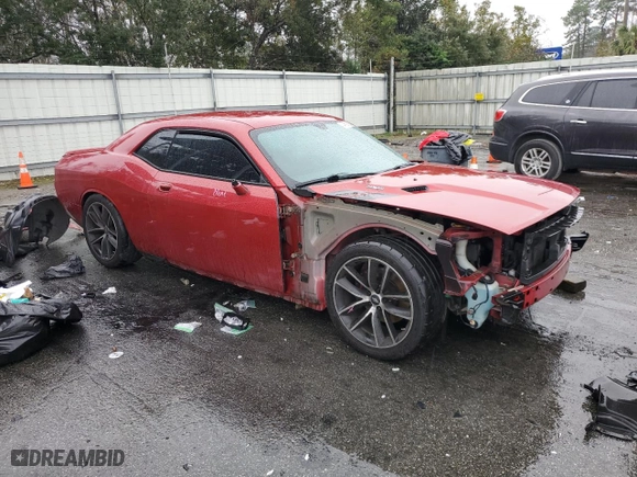 2010 Dodge Challenger R/T with VIN 2B3CJ5DTXAH265454, listed as a Copart auction lot 44621625 with 121,745 mi miles and Salvage Title. Bid and sale history available at carsss.com. Image 4.
