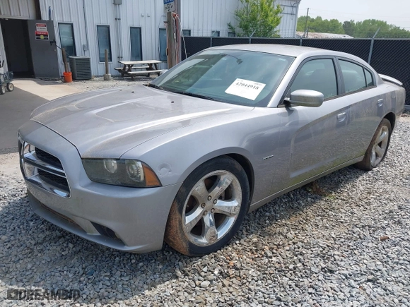 2014 Dodge Charger RT Plus with VIN 2C3CDXCT4EH220586, listed as a IAAI auction lot 42044918 with 199,304 mi miles. Bid and sale history available at carsss.com. Image 2.