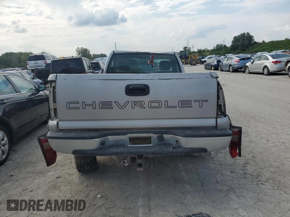 2005 Chevrolet Silverado 1500 Work Truck with VIN 1GCEC14Z25Z272371, listed as a Copart auction lot 68117504 with Not Provided miles and Non Repairable. Bid and sale history available at carsss.com. Image 6.