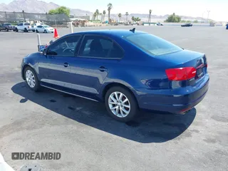 2011 Volkswagen Jetta SE with VIN 3VWDZ7AJ2BM340240, listed as a IAAI auction lot 42726569 with 74,044 mi miles and . Bid and sale history available at DreamBid. Image 3.
