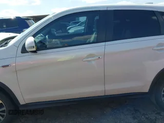 2018 Mitsubishi Outlander ES with VIN JA4AP3AU6JZ002345, listed as a IAAI auction lot 41973962 with 40,014 mi miles and . Bid and sale history available at DreamBid. Image 13.