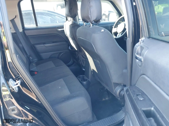 2014 Jeep Patriot Sport with VIN 1C4NJPBA2ED691131, listed as a IAAI auction lot 41470296 with 169,631 mi miles. Bid and sale history available at carsss.com. Image 8.