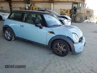 2013 MINI Cooper Hardtop with VIN WMWSU3C54DT686602, listed as a Copart auction lot 47398705 with 88,941 mi miles and Salvage Title. Bid and sale history available at carsss.com. Image 4.