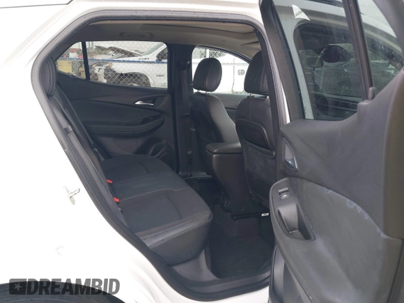 2020 Buick Encore GX Select z VIN KL4MMDSL1LB119733, wystawiony jako IAAI lot #41602514 z przebiegiem Nie podano mil oraz . Historia ofert i sprzedaży dostępna na DreamBid. Obrazek 8.
