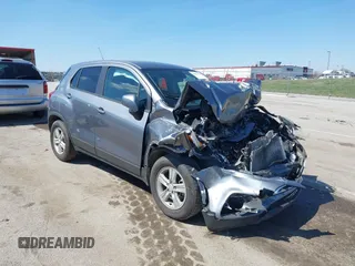 2020 Chevrolet Trax LS z VIN 3GNCJKSB2LL303736, wystawiony jako IAAI lot #41874788 z przebiegiem Nie podano mil oraz . Historia ofert i sprzedaży dostępna na DreamBid. Obrazek 1.