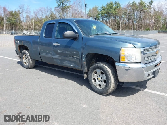 2013 Chevrolet Silverado 1500 LT with VIN 1GCRKSE74DZ351532, listed as a IAAI auction lot 42052732 with 232,992 mi miles and . Bid and sale history available at DreamBid. Image 1.