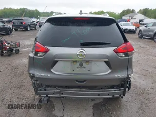 2018 Nissan Rogue SV z VIN KNMAT2MV7JP551094, wystawiony jako IAAI lot #42206882 z przebiegiem 109 247 mil mil oraz . Historia ofert i sprzedaży dostępna na DreamBid. Obrazek 16.