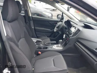2022 Subaru Impreza z VIN 4S3GTAB6XN3708646, wystawiony jako IAAI lot #42282093 z przebiegiem 16 810 mil mil oraz . Historia ofert i sprzedaży dostępna na DreamBid. Obrazek 5.