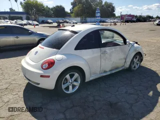 2008 Volkswagen New Beetle Coupe Triple White with VIN 3VWFW31C48M517228, listed as a Copart auction lot 78411264 with 0 mi miles and Salvage Title. Bid and sale history available at carsss.com. Image 3.