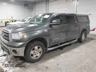 2013 Toyota Tundra 4WD Truck with VIN 5TFDW5F16DX305917, listed as a IAAI auction lot 41640555 with 255,812 mi miles. Bid and sale history available at carsss.com. Image 2.
