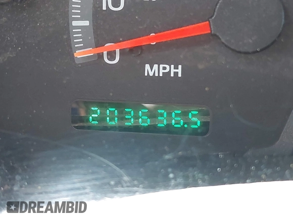 2001 Ford F-150 XLT z VIN 1FTRW07W61KA23644, wystawiony jako IAAI lot #42162523 z przebiegiem 203 636 mil mil oraz . Historia ofert i sprzedaży dostępna na DreamBid. Obrazek 7.