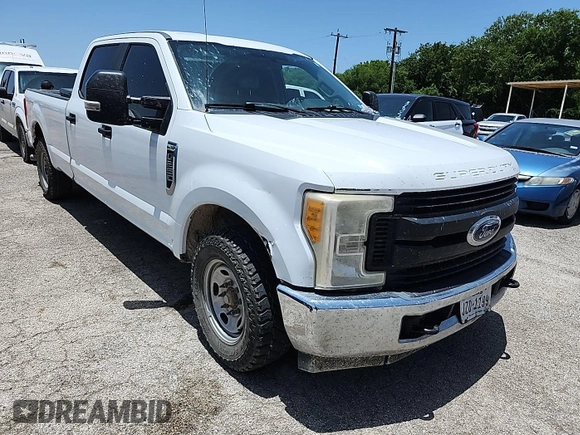 2017 Ford F-250 XL z VIN 1FT7W2A61HEE31327, wystawiony jako IAAI lot #42844723 z przebiegiem 233 412 mil mil oraz . Historia ofert i sprzedaży dostępna na DreamBid. Obrazek 29.