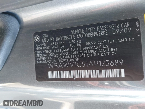 2010 BMW 3 Series 328i with VIN WBAWV1C51AP123689, listed as a IAAI auction lot 41966621 with 187,428 mi miles. Bid and sale history available at carsss.com. Image 9.