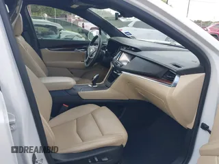 2017 Cadillac XT5 Premium Luxury AWD with VIN 1GYKNERS6HZ105266, listed as a IAAI auction lot 41860785 with 79,593 mi miles. Bid and sale history available at carsss.com. Image 5.