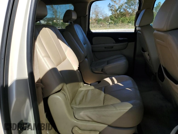 2008 Chevrolet Suburban Commercial with VIN 1GNFC16018R209521, listed as a Copart auction lot 76571044 with 251,229 mi miles and Salvage Title. Bid and sale history available at carsss.com. Image 11.