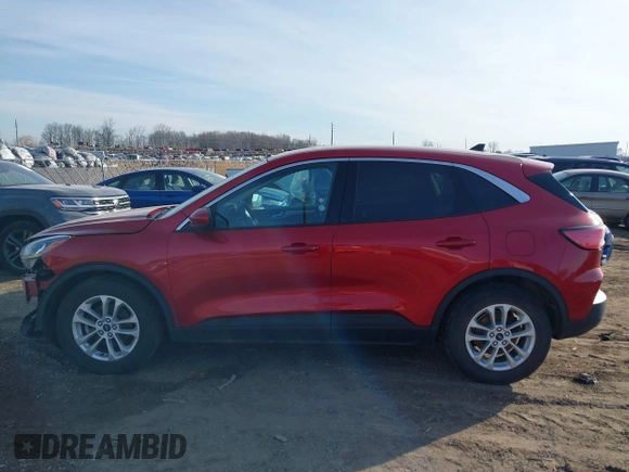 2020 Ford Escape SE with VIN 1FMCU0G64LUA49724, listed as a IAAI auction lot 41756949 with 110,035 mi miles. Bid and sale history available at carsss.com. Image 14.