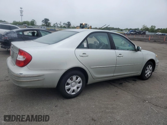 2004 Toyota Camry LE with VIN JTDBE32K840266737, listed as a Copart auction lot 58187325 with 172,013 mi miles and Clean title. Bid and sale history available at DreamBid. Image 3.