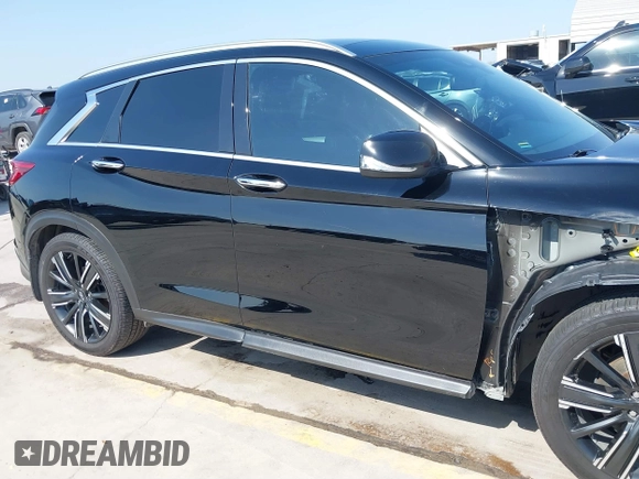 2021 Infiniti QX50 Luxe z VIN 3PCAJ5BA4MF105359, wystawiony jako IAAI lot #41772029 z przebiegiem 66 497 mil mil oraz . Historia ofert i sprzedaży dostępna na DreamBid. Obrazek 14.