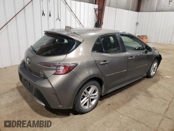 2019 Toyota Corolla Hatchback SE with VIN JTNK4RBE7K3050806, listed as a Copart auction lot 72276794 with 61,904 mi miles and Salvage Title. Bid and sale history available at carsss.com. Image 3.