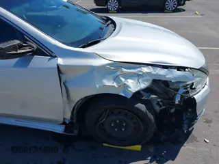 2016 Nissan Altima S z VIN 1N4AL3AP2GN316463, wystawiony jako IAAI lot #42339307 z przebiegiem 101 857 mil mil oraz . Historia ofert i sprzedaży dostępna na DreamBid. Obrazek 6.