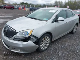 2015 Buick Verano z VIN 1G4PP5SKXF4218966, wystawiony jako IAAI lot #42151728 z przebiegiem 124 592 mil mil oraz . Historia ofert i sprzedaży dostępna na DreamBid. Obrazek 18.