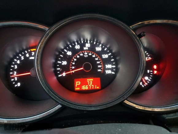 2013 Kia Sorento LX with VIN 5XYKT4A20DG314559, listed as a Copart auction lot 85943334 with 166,771 mi miles and Salvage title. Bid and sale history available at DreamBid. Image 9.