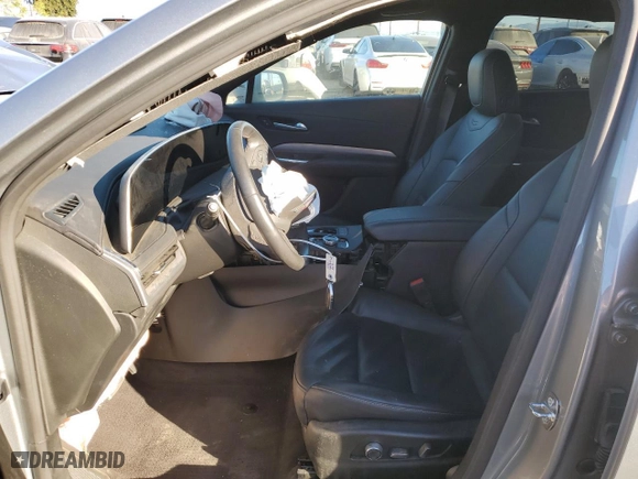 2024 Cadillac XT4 FWD Premium Luxury with VIN 1GYFZCR47RF126643, listed as a Copart auction lot 50268745 with 24,583 mi miles and Clean Title. Bid and sale history available at carsss.com. Image 7.