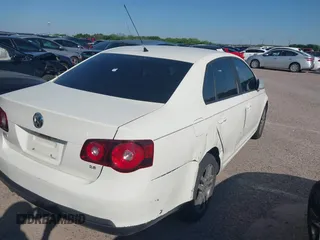 2008 Volkswagen Jetta Sedan S with VIN 3VWJM71K78M180956, listed as a IAAI auction lot 41969958 with 1 mi miles. Bid and sale history available at carsss.com. Image 4.