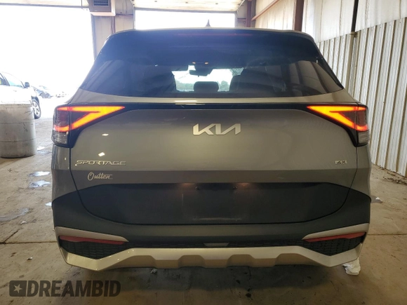 2024 Kia Sportage LX with VIN KNDPUCDF8R7276062, listed as a Copart auction lot 49069565 with 3,900 mi miles and Salvage Title. Bid and sale history available at DreamBid. Image 6.