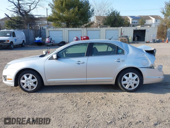 2011 Ford Fusion SE with VIN 3FAHP0HA2BR194051, listed as a IAAI auction lot 41712044 with 64,001 mi miles. Bid and sale history available at carsss.com. Image 14.