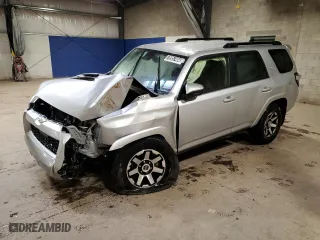 2024 Toyota 4Runner TRD Off Road with VIN JTEPU5JR1R6220959, listed as a Copart auction lot 76957484 with 0 mi miles and Salvage Title. Bid and sale history available at carsss.com. Image 1.
