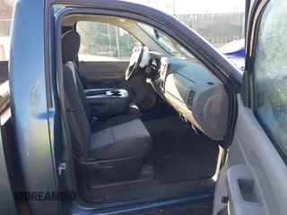 2008 Chevrolet Silverado 1500 Work Truck with VIN 1GCEC14X08Z201866, listed as a IAAI auction lot 41676035 with 96,202 mi miles. Bid and sale history available at carsss.com. Image 5.