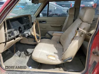 1992 Jeep Cherokee z VIN 1J4FJ27S0NL216957, wystawiony jako Copart lot #52689055 z przebiegiem 226 581 mil mil oraz Szkoda całkowita • Salvage title. Historia ofert i sprzedaży dostępna na DreamBid. Obrazek 7.