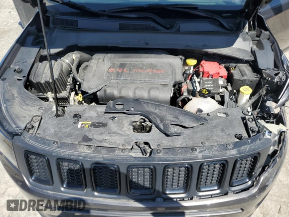 2019 Jeep Compass Altitude z VIN 3C4NJDBB7KT652855, wystawiony jako Copart lot #53485835 z przebiegiem 43 844 mil mil oraz Szkoda całkowita • Salvage title. Historia ofert i sprzedaży dostępna na DreamBid. Obrazek 13.