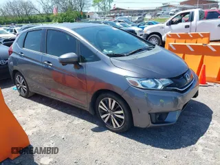 2015 Honda Fit EX-L with VIN 3HGGK5H88FM729435, listed as a IAAI auction lot 41998376 with 130,723 mi miles. Bid and sale history available at carsss.com. Image 1.