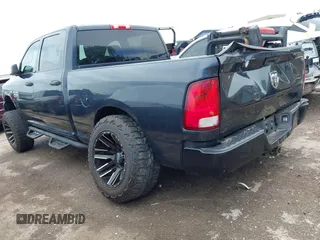 2017 Ram 2500 Tradesman z VIN 3C6UR4CJ1HG748189, wystawiony jako IAAI lot #42077420 z przebiegiem 175 256 mil mil oraz . Historia ofert i sprzedaży dostępna na DreamBid. Obrazek 3.