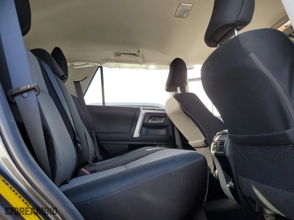 2021 Toyota 4Runner SR5 with VIN JTEEU5JR9M5229009, listed as a Copart auction lot 47441825 with 47,759 mi miles and Salvage Title. Bid and sale history available at carsss.com. Image 11.