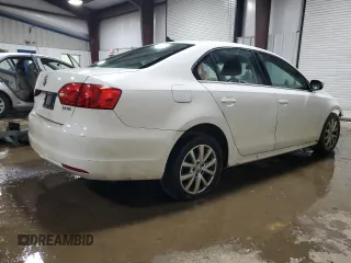 2013 Volkswagen Jetta SE with VIN 3VWDP7AJ9DM355097, listed as a Copart auction lot 62065445 with 196,943 mi miles and Salvage title. Bid and sale history available at DreamBid. Image 3.