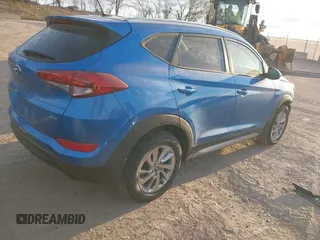 2017 Hyundai Tucson SE with VIN KM8J3CA49HU260735, listed as a IAAI auction lot 41869905 with 40,877 mi miles. Bid and sale history available at carsss.com. Image 4.