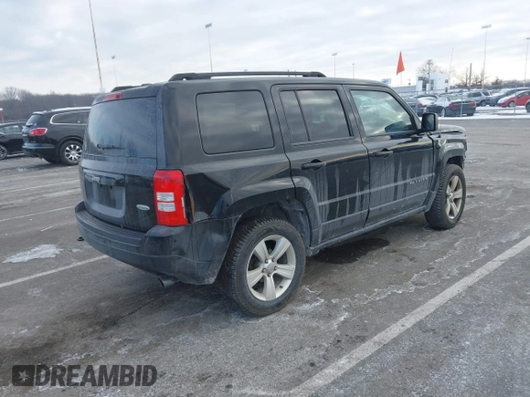 2014 Jeep Patriot Latitude with VIN 1C4NJRFBXED687701, listed as a IAAI auction lot 41399153 with 109,783 mi miles. Bid and sale history available at carsss.com. Image 4.