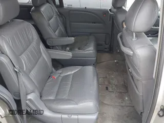 2005 Honda Odyssey EX-L with VIN 5FNRL38685B055538, listed as a IAAI auction lot 42183078 with 277,597 mi miles and . Bid and sale history available at carsss.com. Image 8.