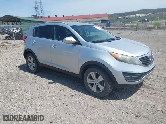 2012 Kia Sportage LX with VIN KNDPB3A21C7230202, listed as a IAAI auction lot 42105239 with 175,518 mi miles. Bid and sale history available at carsss.com. Image 1.