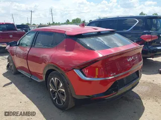 2023 Kia EV6 Wind with VIN KNDC34LA4P5129291, listed as a IAAI auction lot 40110727 with 15,301 mi miles. Bid and sale history available at carsss.com. Image 3.