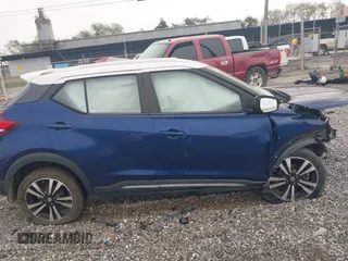 2019 Nissan Kicks S with VIN 3N1CP5CU0KL521328, listed as a IAAI auction lot 40793760 with 1 mi miles. Bid and sale history available at carsss.com. Image 12.